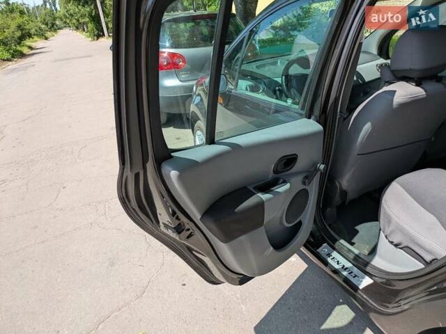Черный Рено Модус, объемом двигателя 1.1 л и пробегом 211 тыс. км за 3700 $, фото 8 на Automoto.ua