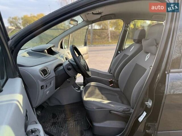 Черный Рено Модус, объемом двигателя 1.2 л и пробегом 214 тыс. км за 3900 $, фото 10 на Automoto.ua