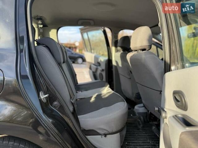 Черный Рено Модус, объемом двигателя 1.2 л и пробегом 214 тыс. км за 3900 $, фото 12 на Automoto.ua