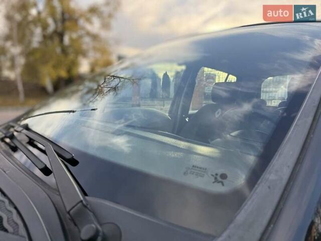 Черный Рено Модус, объемом двигателя 1.2 л и пробегом 214 тыс. км за 3900 $, фото 5 на Automoto.ua