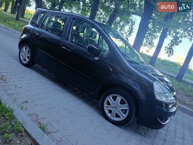 Черный Рено Модус, объемом двигателя 1.6 л и пробегом 217 тыс. км за 7200 $, фото 5 на Automoto.ua