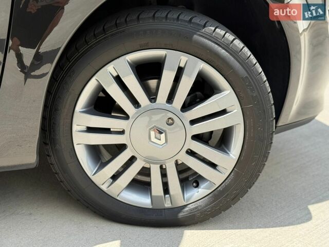 Черный Рено Модус, объемом двигателя 1.6 л и пробегом 125 тыс. км за 8200 $, фото 38 на Automoto.ua