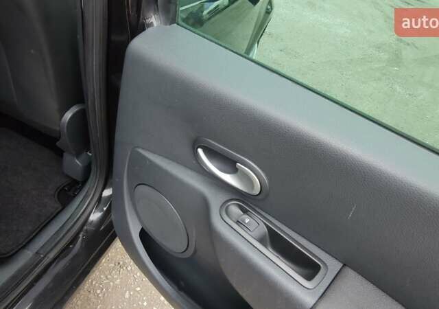 Чорний Рено Модус, об'ємом двигуна 1.6 л та пробігом 249 тис. км за 6600 $, фото 45 на Automoto.ua