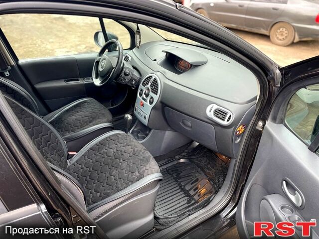 Черный Рено Модус, объемом двигателя 1.6 л и пробегом 167 тыс. км за 5500 $, фото 9 на Automoto.ua