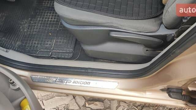 Коричневый Рено Модус, объемом двигателя 1.6 л и пробегом 267 тыс. км за 5000 $, фото 9 на Automoto.ua