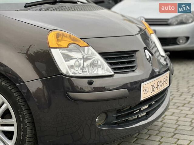 Коричневый Рено Модус, объемом двигателя 1.6 л и пробегом 181 тыс. км за 6400 $, фото 6 на Automoto.ua