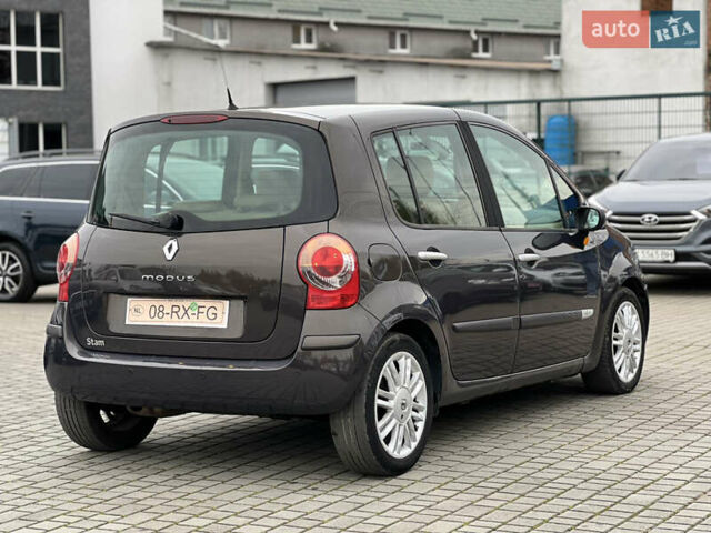 Коричневый Рено Модус, объемом двигателя 1.6 л и пробегом 181 тыс. км за 6400 $, фото 5 на Automoto.ua