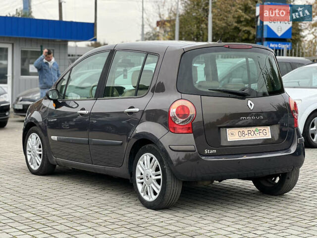 Коричневый Рено Модус, объемом двигателя 1.6 л и пробегом 181 тыс. км за 6400 $, фото 3 на Automoto.ua