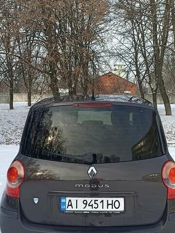 Коричневый Рено Модус, объемом двигателя 1.5 л и пробегом 295 тыс. км за 4900 $, фото 5 на Automoto.ua
