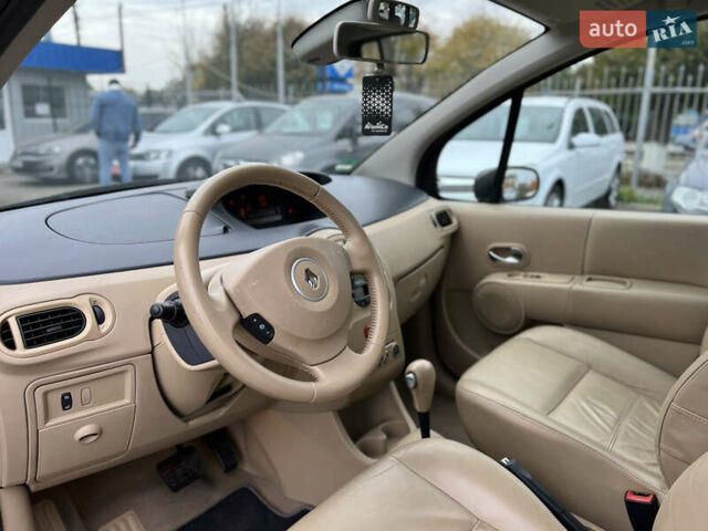 Коричневый Рено Модус, объемом двигателя 1.6 л и пробегом 181 тыс. км за 6400 $, фото 8 на Automoto.ua