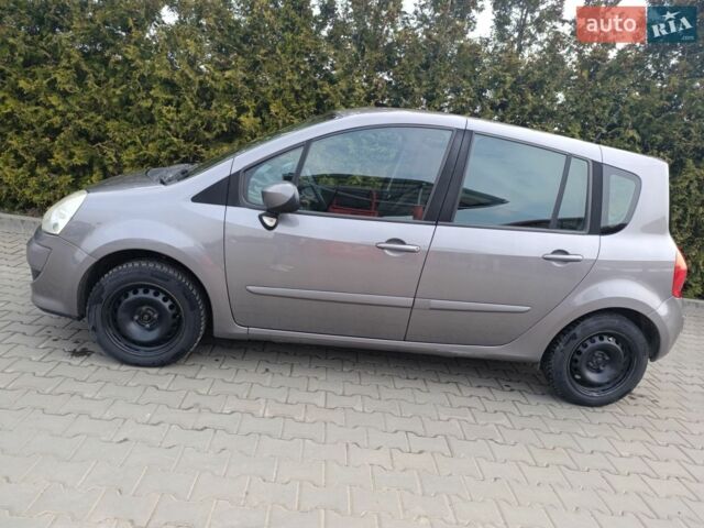 Коричневый Рено Модус, объемом двигателя 1.6 л и пробегом 241 тыс. км за 5100 $, фото 3 на Automoto.ua