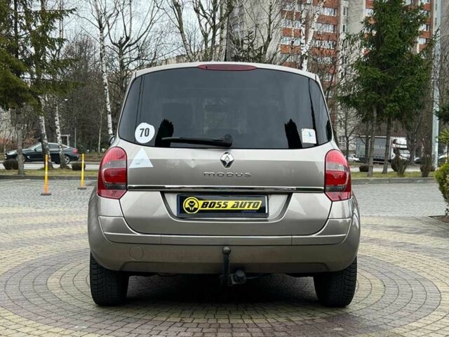 Коричневый Рено Модус, объемом двигателя 1.5 л и пробегом 150 тыс. км за 7200 $, фото 6 на Automoto.ua