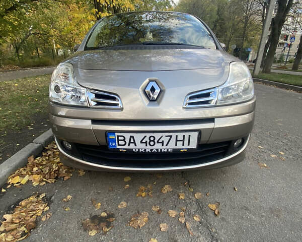 Коричневый Рено Модус, объемом двигателя 1.15 л и пробегом 237 тыс. км за 5499 $, фото 5 на Automoto.ua