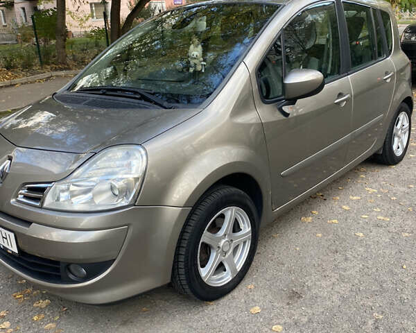 Коричневый Рено Модус, объемом двигателя 1.15 л и пробегом 237 тыс. км за 5499 $, фото 1 на Automoto.ua