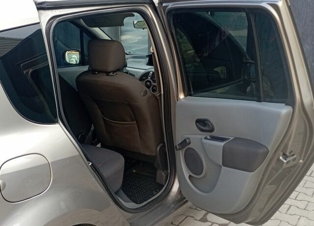 Коричневый Рено Модус, объемом двигателя 1.6 л и пробегом 224 тыс. км за 6200 $, фото 10 на Automoto.ua