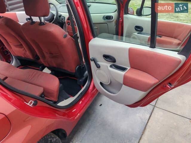 Красный Рено Модус, объемом двигателя 1.2 л и пробегом 189 тыс. км за 3900 $, фото 20 на Automoto.ua