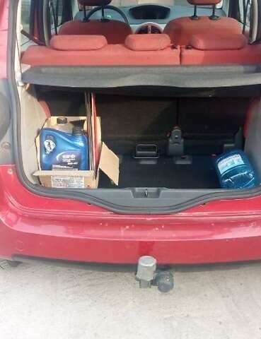 Червоний Рено Модус, об'ємом двигуна 1.2 л та пробігом 150 тис. км за 4000 $, фото 6 на Automoto.ua
