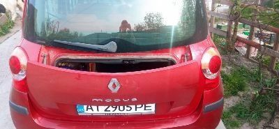 Красный Рено Модус, объемом двигателя 1.1 л и пробегом 185 тыс. км за 4200 $, фото 4 на Automoto.ua