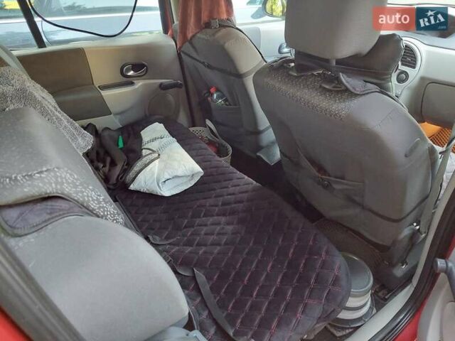 Червоний Рено Модус, об'ємом двигуна 1.4 л та пробігом 128 тис. км за 4000 $, фото 4 на Automoto.ua