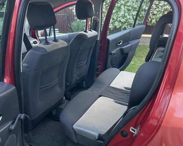 Червоний Рено Модус, об'ємом двигуна 1.6 л та пробігом 238 тис. км за 4600 $, фото 10 на Automoto.ua