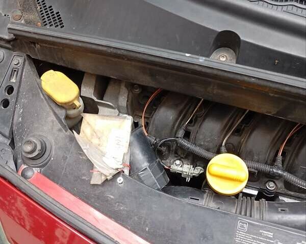 Червоний Рено Модус, об'ємом двигуна 1.6 л та пробігом 172 тис. км за 5200 $, фото 15 на Automoto.ua