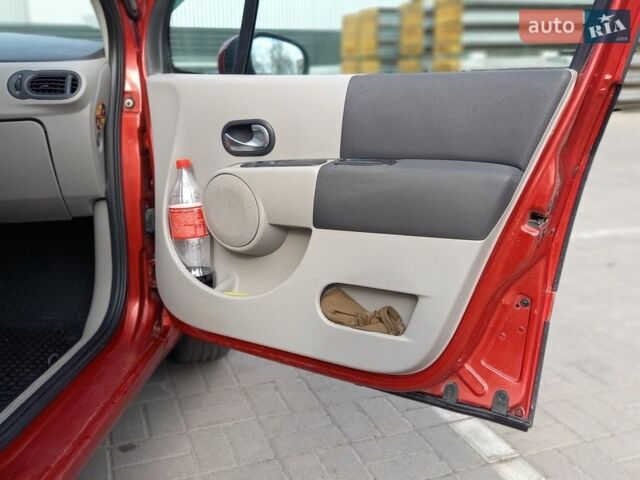 Червоний Рено Модус, об'ємом двигуна 1.6 л та пробігом 176 тис. км за 5400 $, фото 17 на Automoto.ua