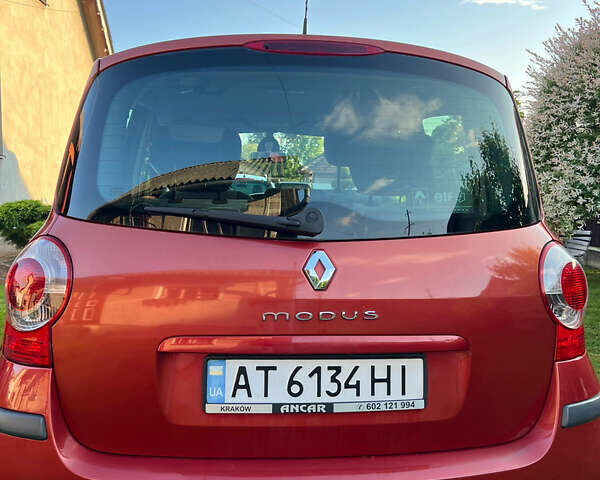 Червоний Рено Модус, об'ємом двигуна 1.6 л та пробігом 238 тис. км за 4600 $, фото 3 на Automoto.ua