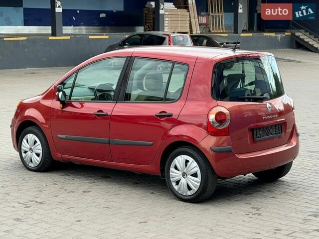 Червоний Рено Модус, об'ємом двигуна 1.6 л та пробігом 134 тис. км за 4999 $, фото 5 на Automoto.ua