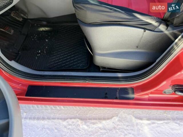 Красный Рено Модус, объемом двигателя 1.1 л и пробегом 181 тыс. км за 4400 $, фото 20 на Automoto.ua