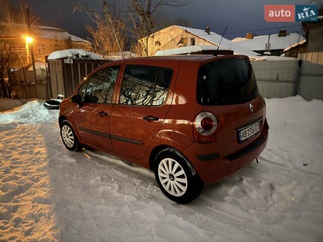 Красный Рено Модус, объемом двигателя 1.1 л и пробегом 181 тыс. км за 4400 $, фото 2 на Automoto.ua