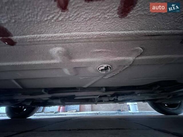 Красный Рено Модус, объемом двигателя 1.2 л и пробегом 148 тыс. км за 5250 $, фото 24 на Automoto.ua