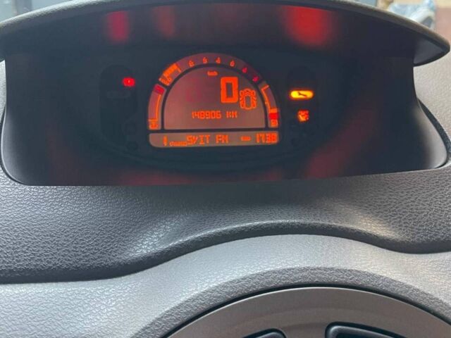 Червоний Рено Модус, об'ємом двигуна 1.2 л та пробігом 148 тис. км за 4999 $, фото 15 на Automoto.ua