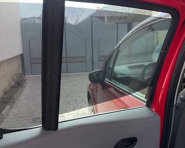 Красный Рено Модус, объемом двигателя 1.2 л и пробегом 148 тыс. км за 5250 $, фото 19 на Automoto.ua