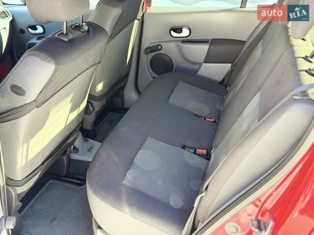 Червоний Рено Модус, об'ємом двигуна 1.1 л та пробігом 181 тис. км за 4200 $, фото 24 на Automoto.ua