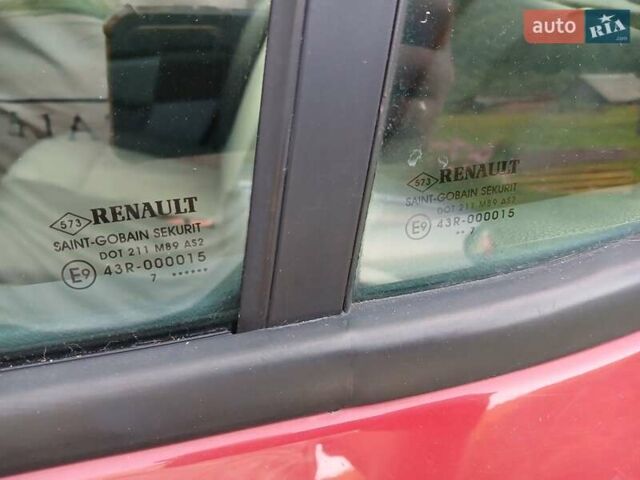 Червоний Рено Модус, об'ємом двигуна 1.15 л та пробігом 128 тис. км за 5200 $, фото 22 на Automoto.ua