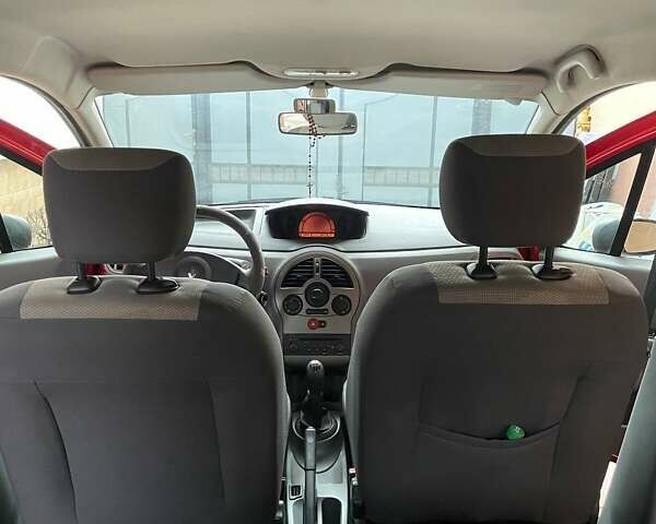 Красный Рено Модус, объемом двигателя 1.2 л и пробегом 148 тыс. км за 5250 $, фото 10 на Automoto.ua