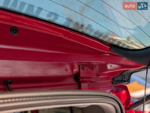 Червоний Рено Модус, об'ємом двигуна 1.1 л та пробігом 191 тис. км за 3999 $, фото 8 на Automoto.ua