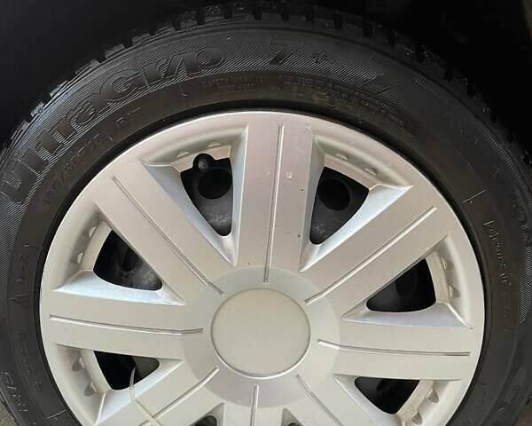 Красный Рено Модус, объемом двигателя 1.2 л и пробегом 148 тыс. км за 5250 $, фото 23 на Automoto.ua