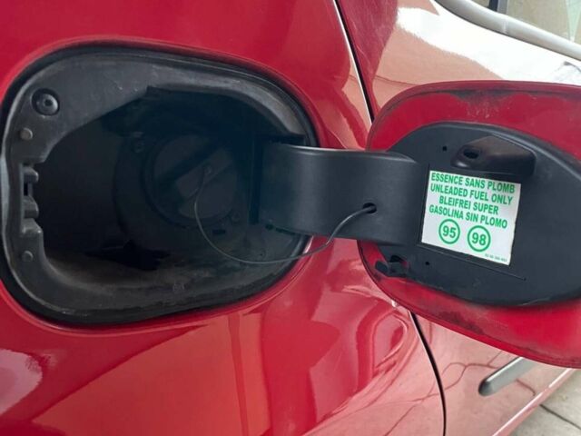 Червоний Рено Модус, об'ємом двигуна 1.2 л та пробігом 148 тис. км за 4999 $, фото 22 на Automoto.ua