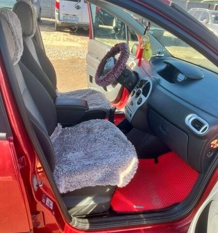 Красный Рено Модус, объемом двигателя 1.6 л и пробегом 309 тыс. км за 3800 $, фото 6 на Automoto.ua