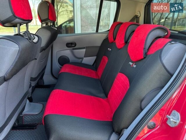 Червоний Рено Модус, об'ємом двигуна 1.2 л та пробігом 165 тис. км за 4500 $, фото 15 на Automoto.ua