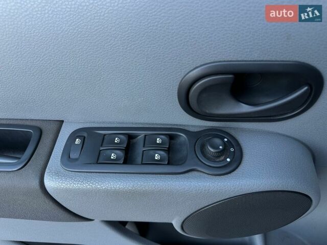 Червоний Рено Модус, об'ємом двигуна 1.2 л та пробігом 165 тис. км за 4500 $, фото 23 на Automoto.ua