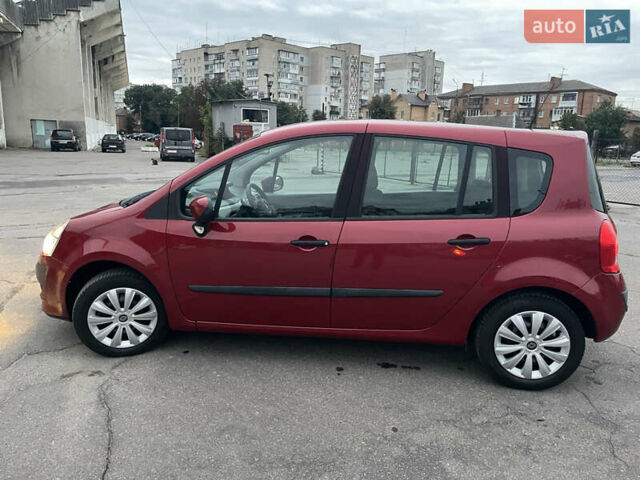 Красный Рено Модус, объемом двигателя 1.6 л и пробегом 173 тыс. км за 5850 $, фото 24 на Automoto.ua
