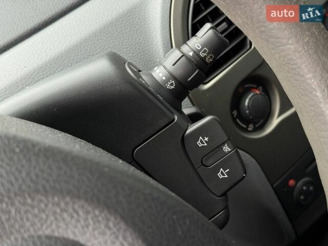 Червоний Рено Модус, об'ємом двигуна 1.46 л та пробігом 221 тис. км за 4500 $, фото 18 на Automoto.ua