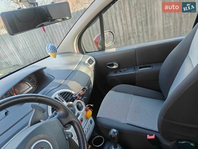 Червоний Рено Модус, об'ємом двигуна 1.1 л та пробігом 160 тис. км за 5200 $, фото 10 на Automoto.ua