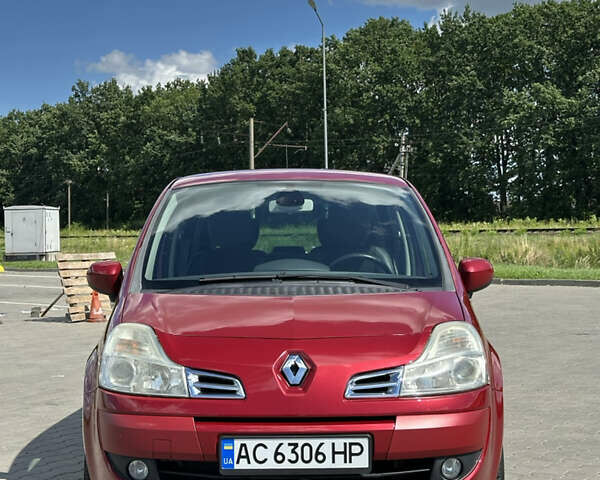 Красный Рено Модус, объемом двигателя 1.6 л и пробегом 161 тыс. км за 7500 $, фото 1 на Automoto.ua