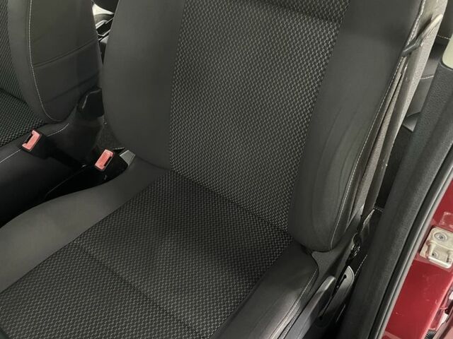 Красный Рено Модус, объемом двигателя 1.5 л и пробегом 138 тыс. км за 5200 $, фото 14 на Automoto.ua