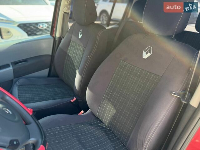 Червоний Рено Модус, об'ємом двигуна 1.5 л та пробігом 262 тис. км за 4700 $, фото 9 на Automoto.ua