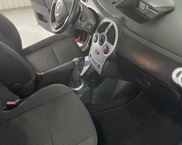 Червоний Рено Модус, об'ємом двигуна 1.46 л та пробігом 138 тис. км за 5500 $, фото 18 на Automoto.ua