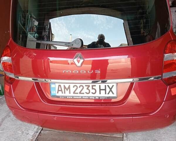 Красный Рено Модус, объемом двигателя 1.15 л и пробегом 158 тыс. км за 5999 $, фото 10 на Automoto.ua